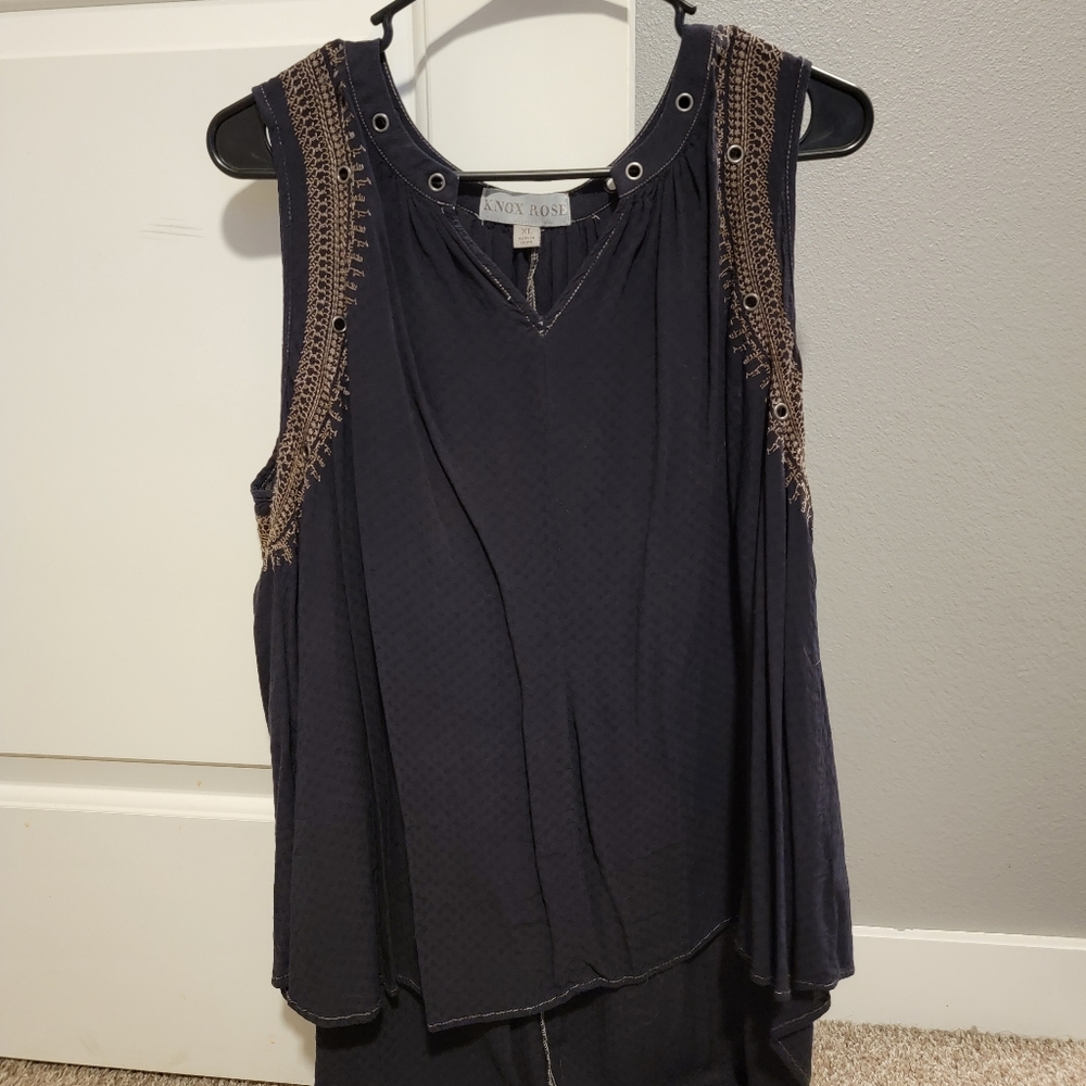Navy sleeveless tunic w grommets